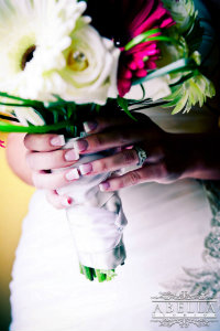 Hide Tissues in your Wedding Bouquet